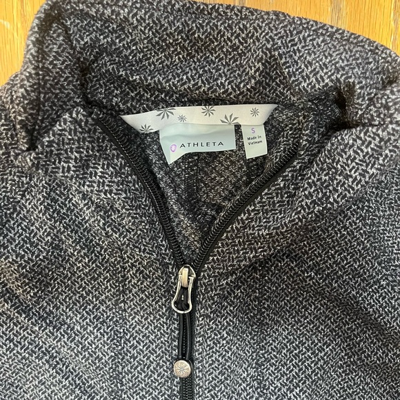 Athleta gray zip up long sleeve size small - Picture 2 of 3